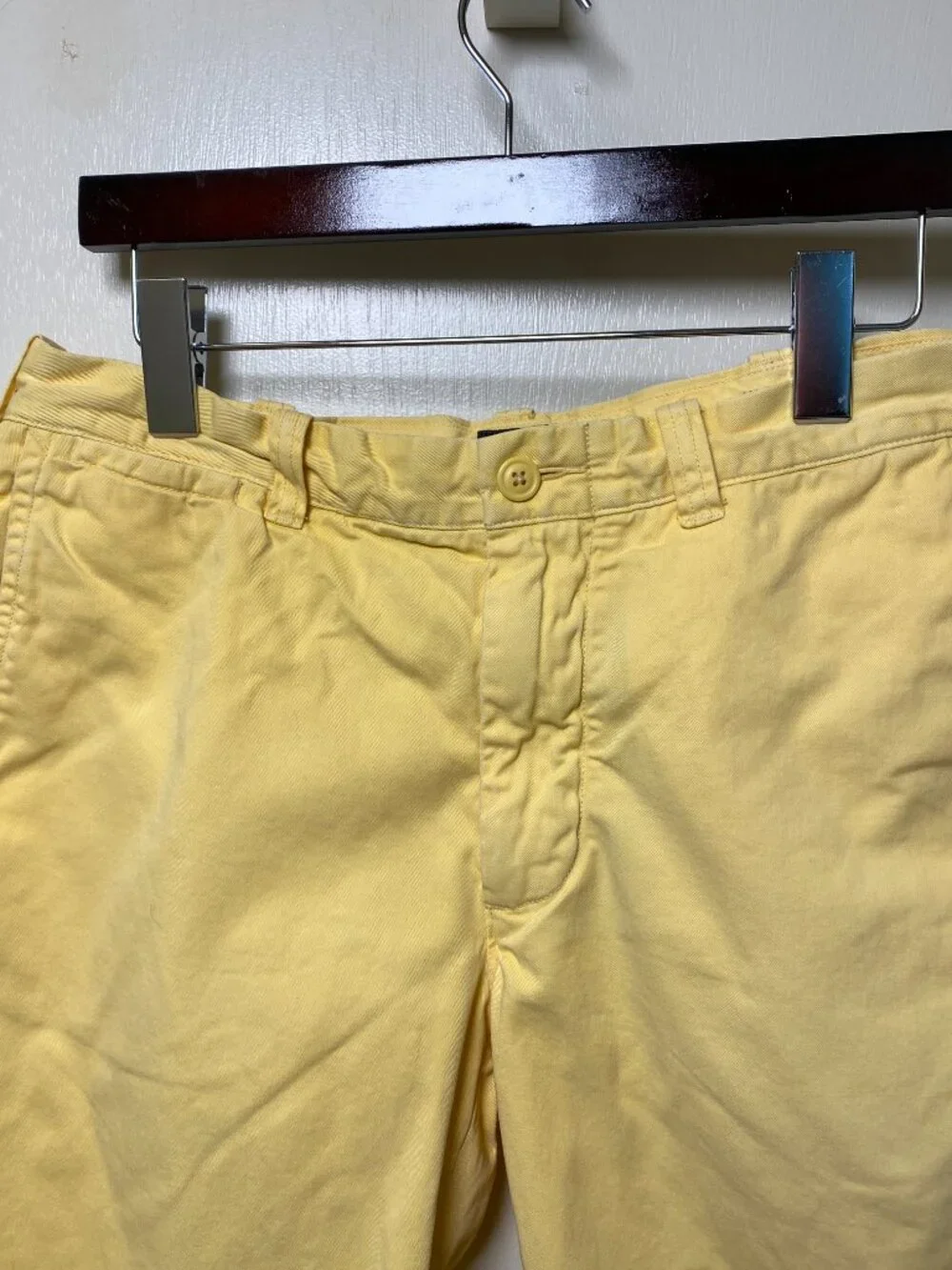 J.Crew Stanton Classic Fit Yellow Shorts Garment Dyed Khaki Men's Size 32 Cotton